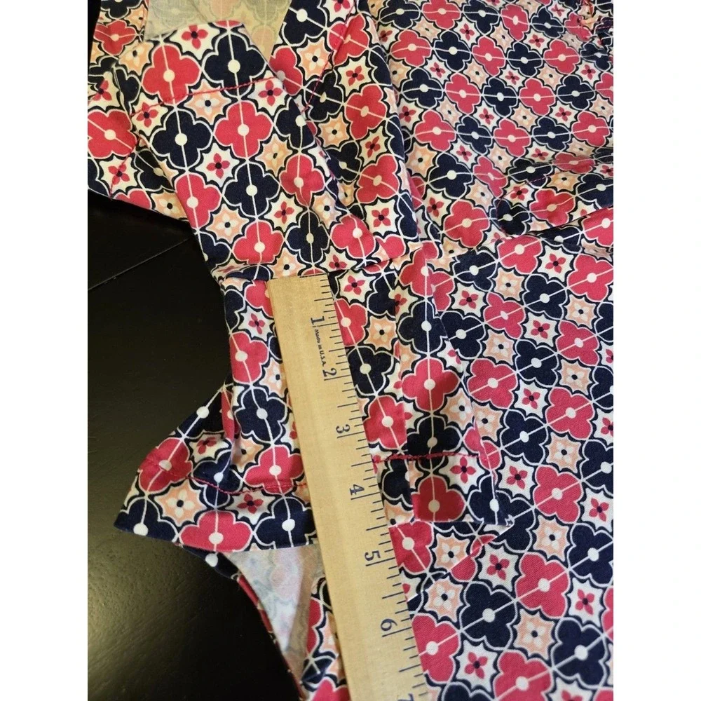 Crown‎ & Ivy Women's Size 12 Shorts Pink Navy Blue White Geometric Clover...